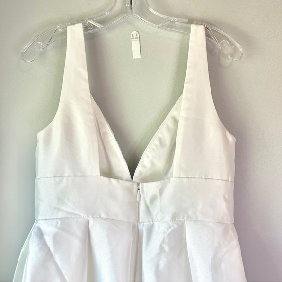 Lulu’s Ready for Romance White Pleated Sleeveless V-Neck Maxi Wedding Gown - Picture 8 of 13